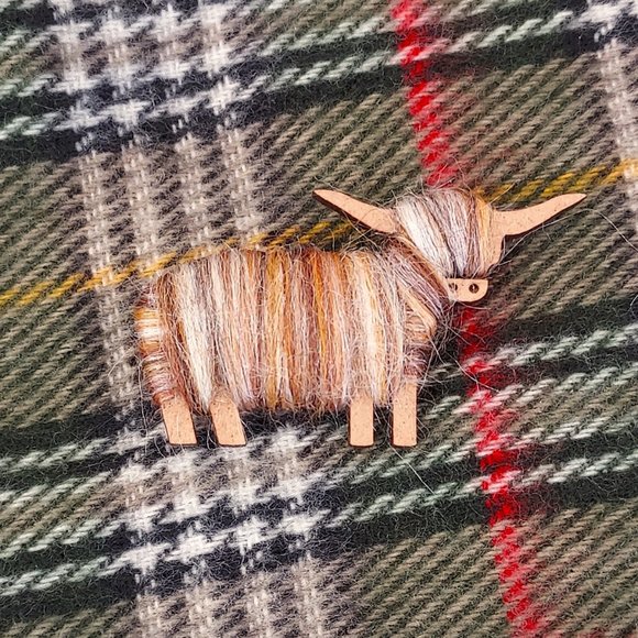 New Made in Scotland Highland Cow Hairy Coo Pin Brooch - Picture 4 of 6